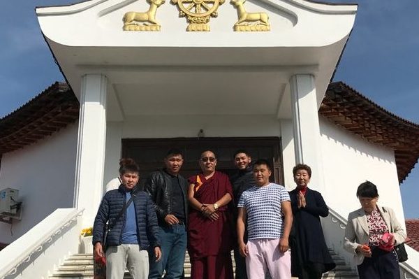 в Туву прибыл буддийский учитель Геше Лопсанг Фунтцок из Дрепунг Гоманг Дацана